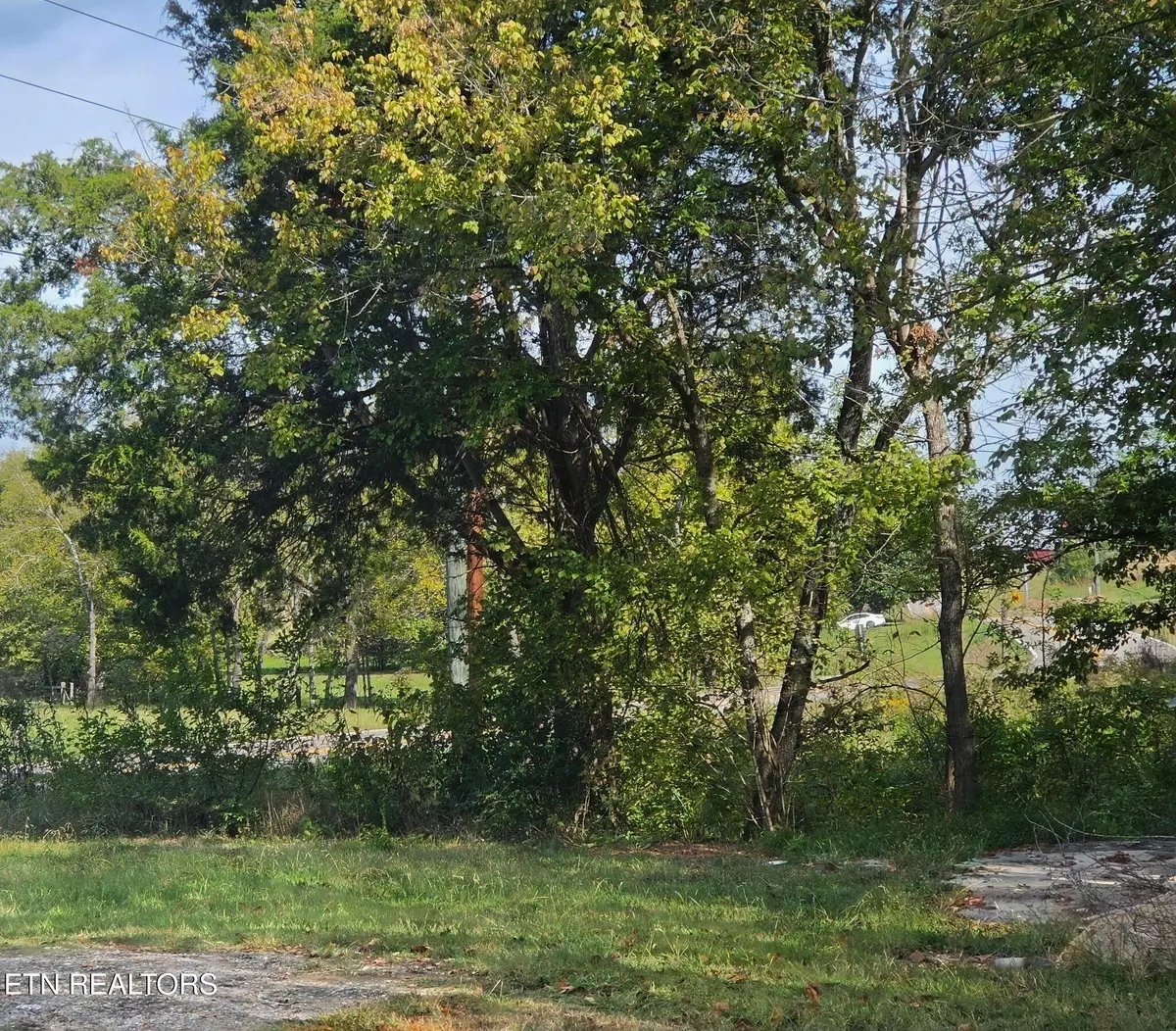 2285 Douglas Dam Rd, Sevierville, TN 37876
