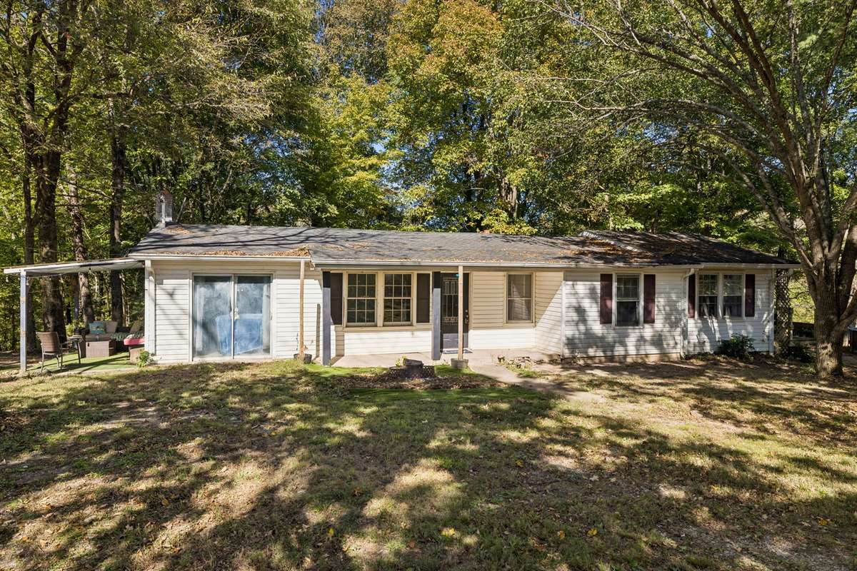 3490 Shouse Rd, Santa Fe, TN 38482