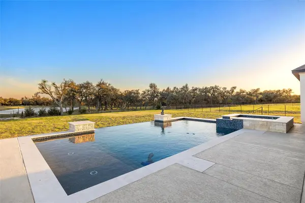 429 Prairie Clover DR, Dripping Springs, TX 78620