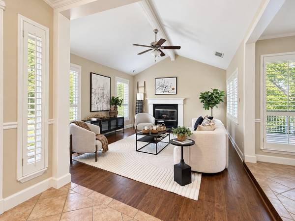 6109 Grass HOLW, Austin, TX 78750