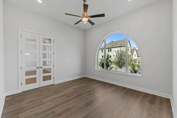 1912 Crimson Sunset DR, Georgetown, TX 78628