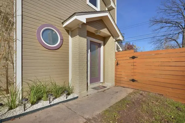 1302 Danbury SQ #B, Austin, TX 78723