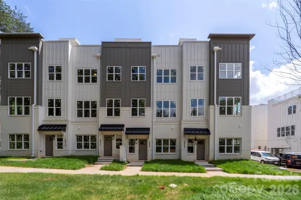 3503,3507,3511,3515,3519 Holabird LN, Charlotte, NC 28208