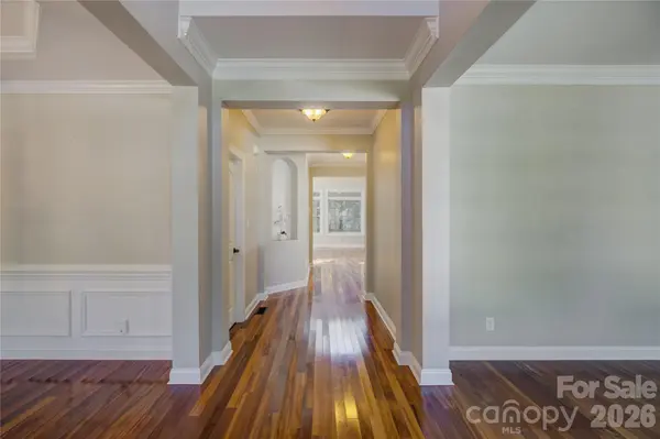 13700 Glen Abbey DR, Charlotte, NC 28278