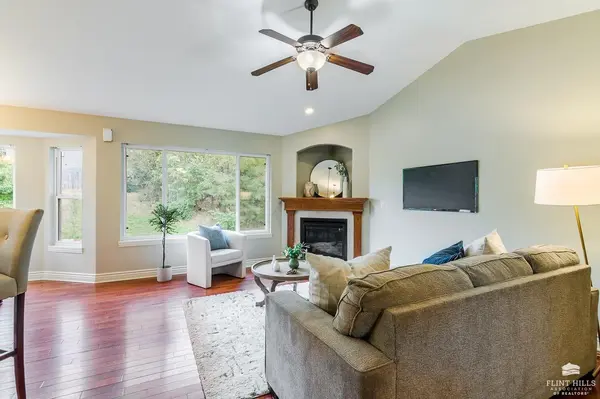 5124 Bramblewood DR, Manhattan, KS 66503
