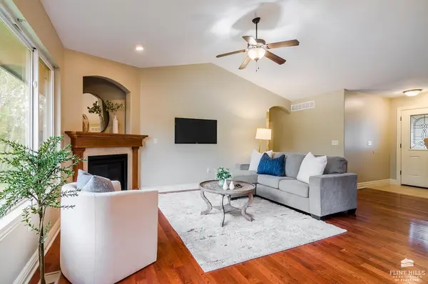 5124 Bramblewood DR, Manhattan, KS 66503