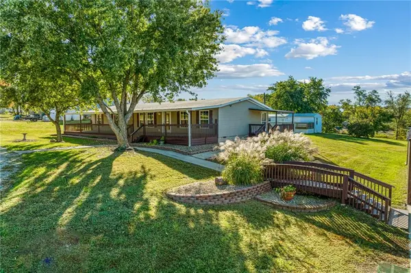 402 W Corrine ST, Gallatin, MO 64640