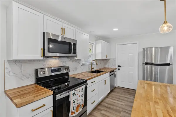 7800 W 59th TER, Mission, KS 66202