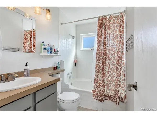 204 S Nome, Aurora, CO 80012