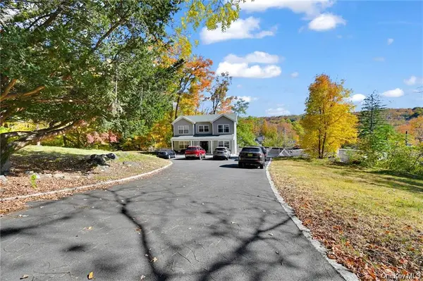 3764 Wood ST, Jefferson Valley, NY 10535