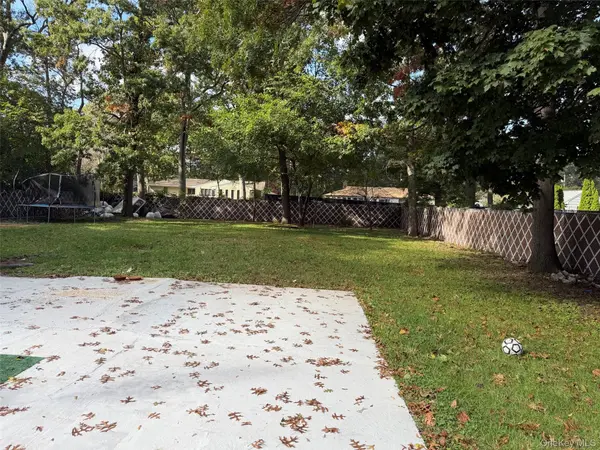 2346 Ocean AVE, Ronkonkoma, NY 11779