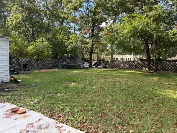2346 Ocean AVE, Ronkonkoma, NY 11779