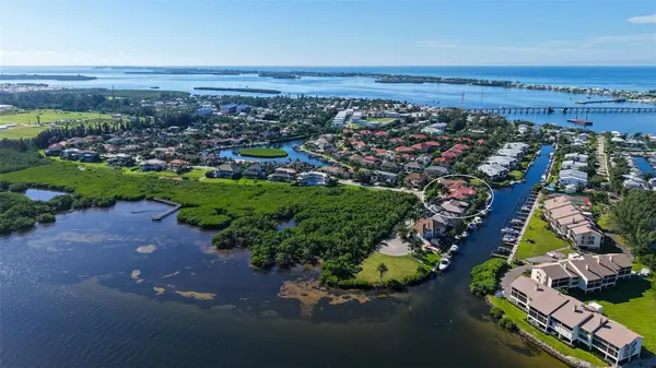 12614 BAYPOINTE TER, Cortez, FL 34215