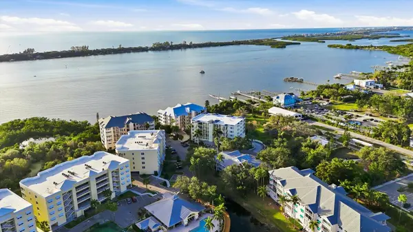 232 HIDDEN BAY DR #303, Osprey, FL 34229