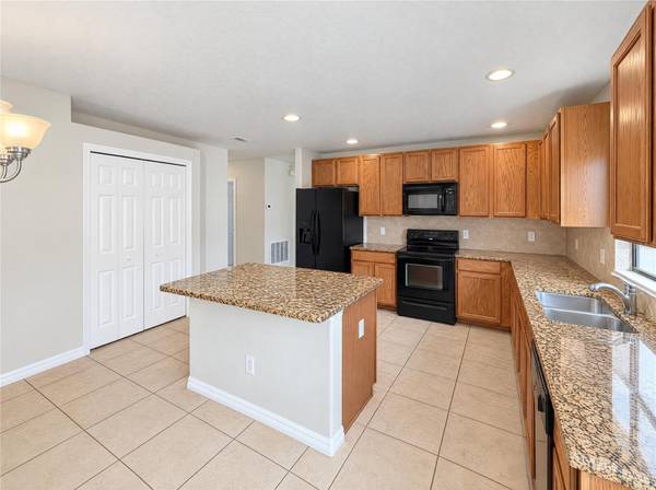 532 SAVANNAH PRESERVE LOOP, Davenport, FL 33837