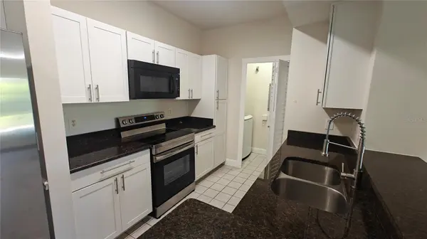 2015 RESTON RD #2219, Orlando, FL 32837