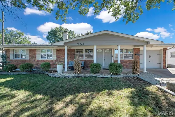 10210 Mullally DR, St Louis, MO 63123
