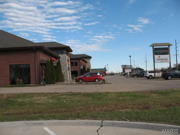2432 E Main ST, Jackson, MO 63755