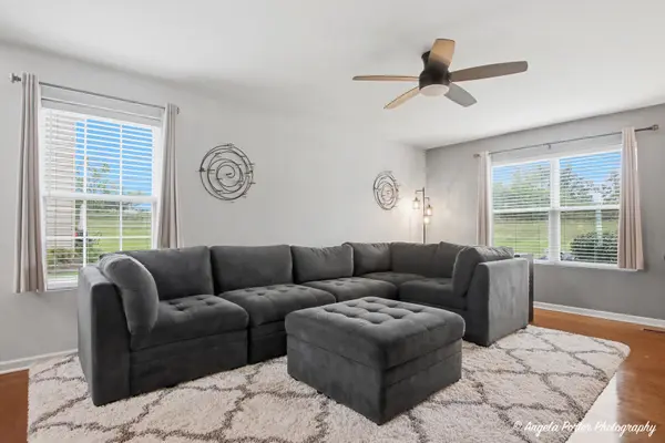 968 Tuscany TRL, Hampshire, IL 60140