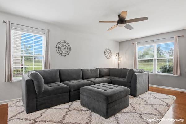 968 Tuscany TRL, Hampshire, IL 60140