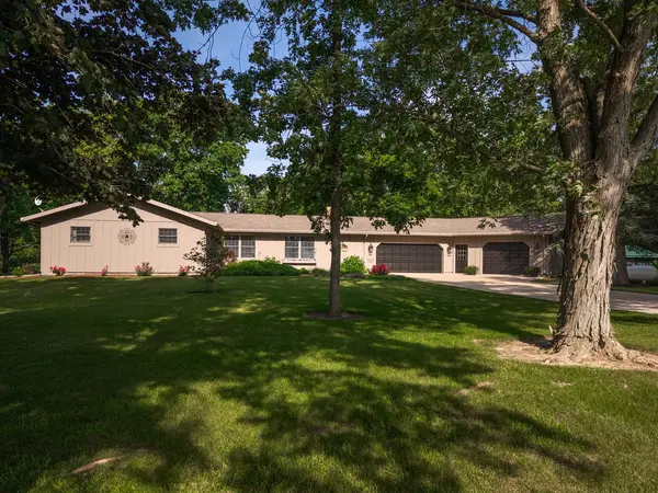 9684-165 E 1900 N RD, Pontiac, IL 61764