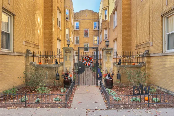 3404 N BELL AVE #1, Chicago, IL 60618