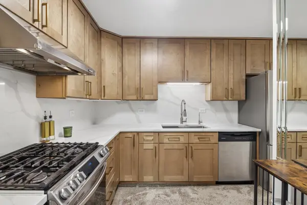 5500 W LINCOLN AVE #111E, Morton Grove, IL 60053