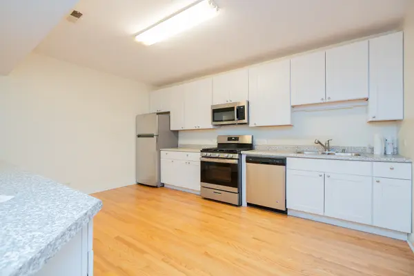 822 S Bishop ST #1, Chicago, IL 60607