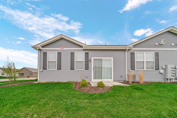 6313 Maple Glen DR, Wonder Lake, IL 60097
