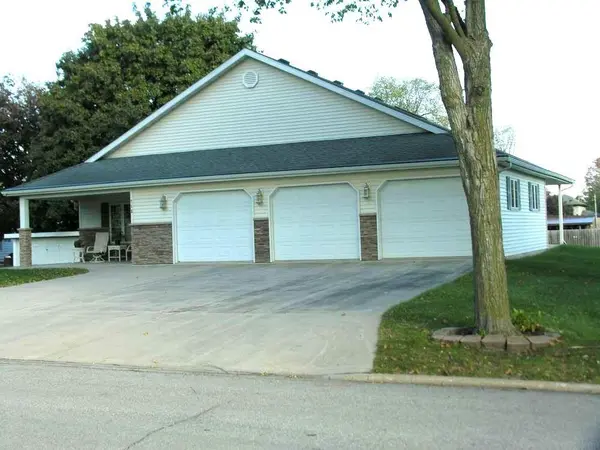 715 Ash ST, Osage, IA 50461
