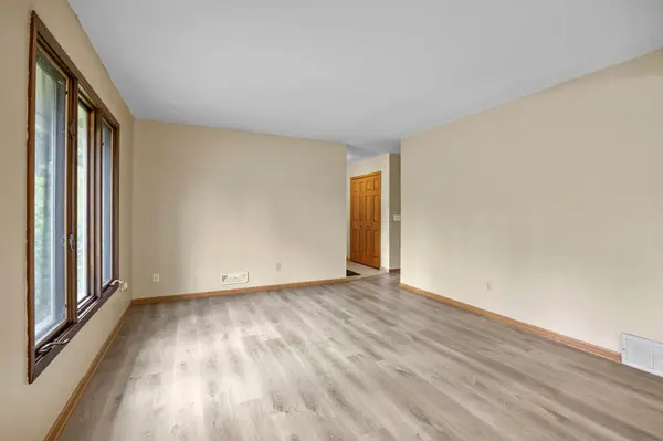 7741 Heritage RD, Eden Prairie, MN 55346