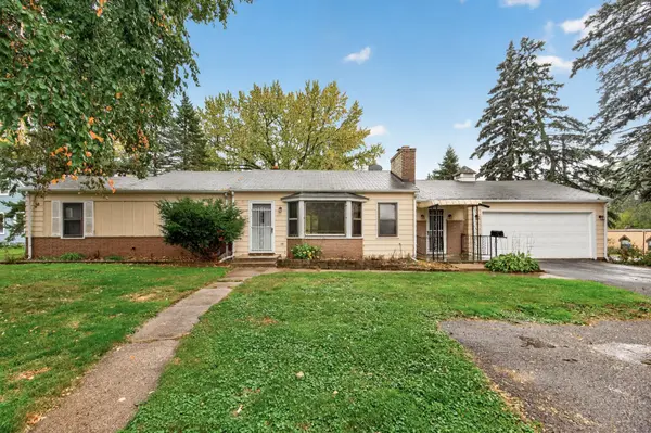 1210 County Road C East, Maplewood, MN 55109