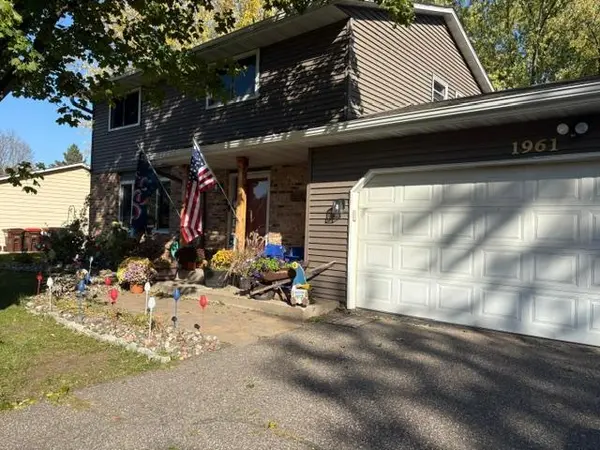1961 Louis LN, Hastings, MN 55033