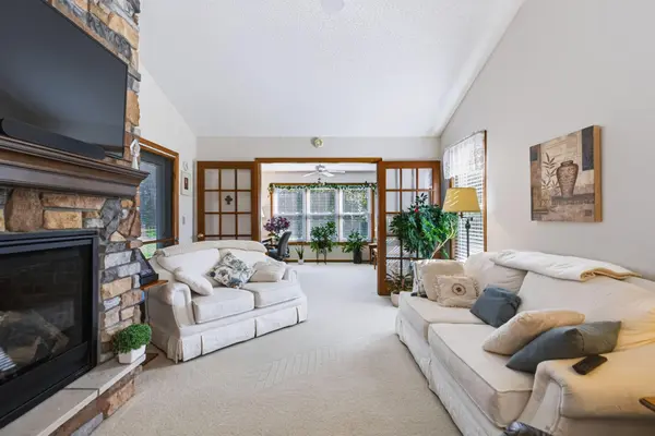 700 Leroy LN #15, River Falls, WI 54022
