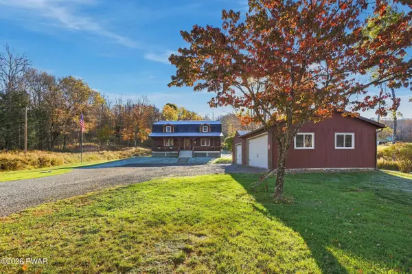 16 Smith Hill RD, Honesdale, PA 18431
