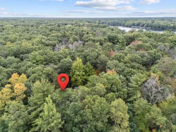 W2172 OTTER PONDS RD, Keshena, WI 54135