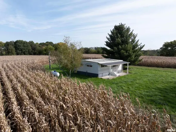 22915 W LORANCE RD, Laura, IL 61451