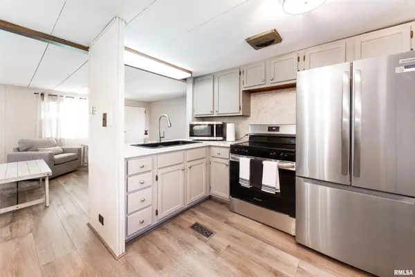 22915 W LORANCE RD, Laura, IL 61451