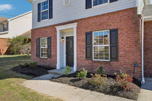 3006 Ace Wintermeyer Dr, La Vergne, TN 37086