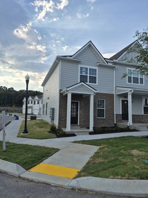 128 Dry Canyon, La Vergne, TN 37086