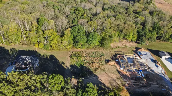 1271 Gholson Rd, Clarksville, TN 37043