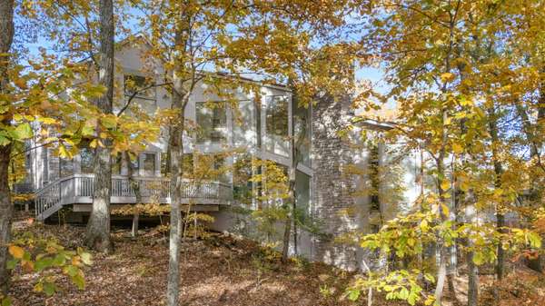 5870 Fredricksburg Dr, Nashville, TN 37215
