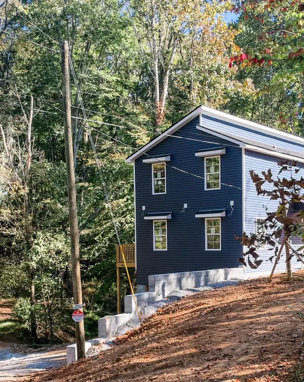 7 Gary Ct, Clarksville, TN 37043