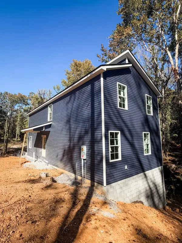 7 Gary Ct, Clarksville, TN 37043