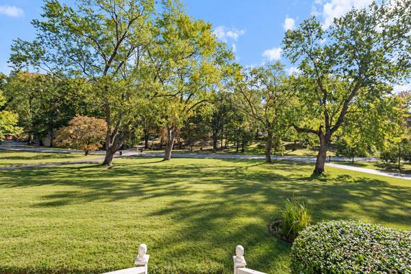 108 S Hummingbird Ln, Dickson, TN 37055