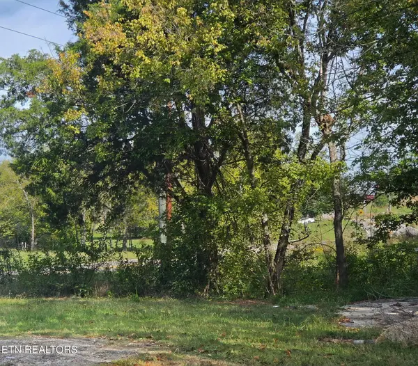2285 Douglas Dam Rd, Sevierville, TN 37876