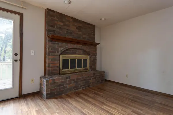 2062 S Butterfly AVE, Springfield, MO 65807
