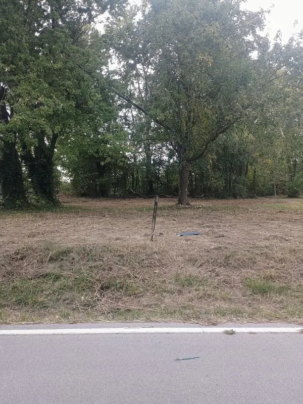000 S Farm Rd 99, Springfield, MO 65802