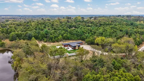 382 Beulah Creek DR, Marshfield, MO 65706