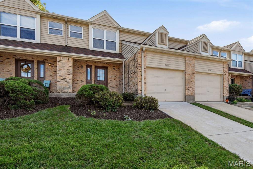 2433 Sandalwood Creek CT, Wildwood, MO 63038